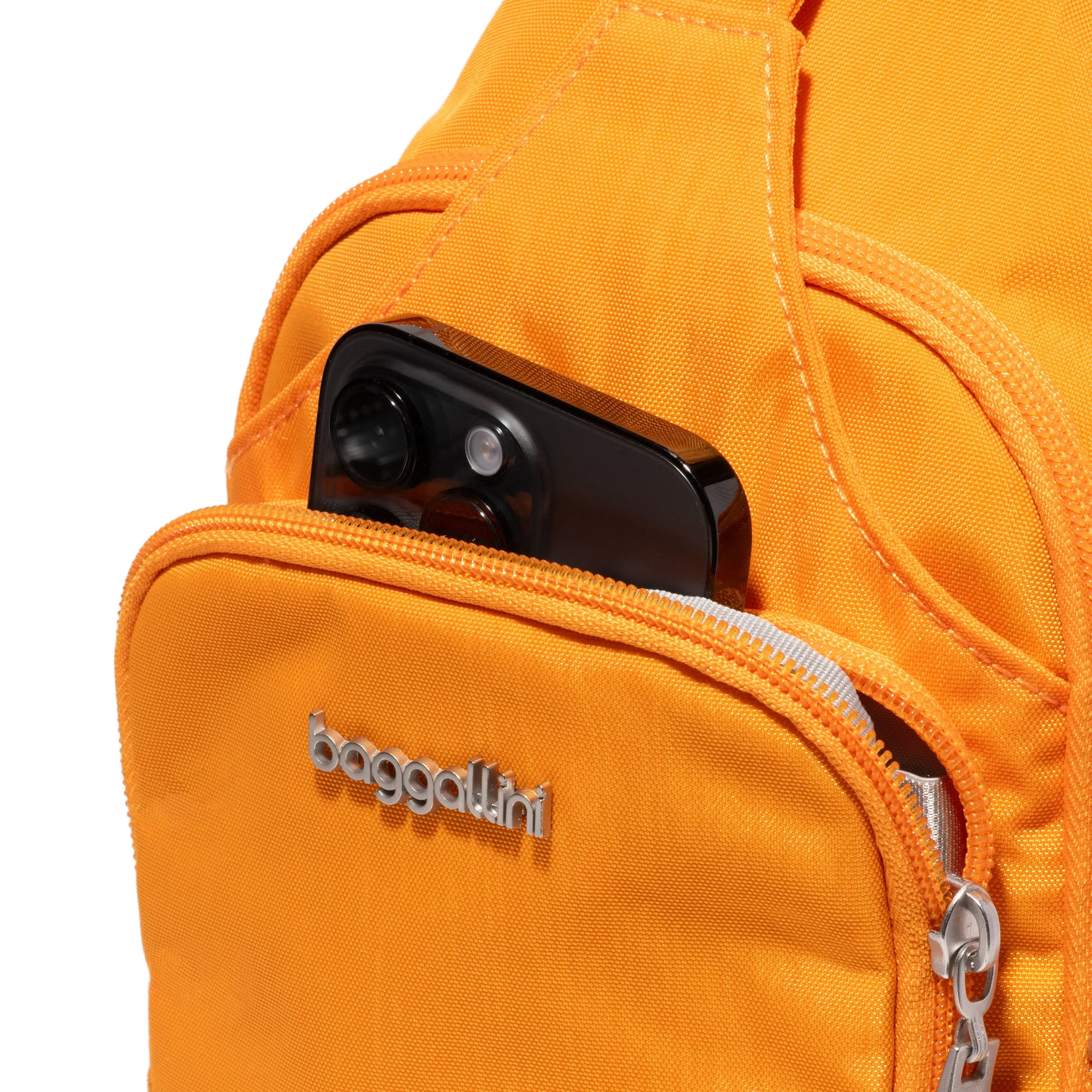 baggallini Central Park Sling