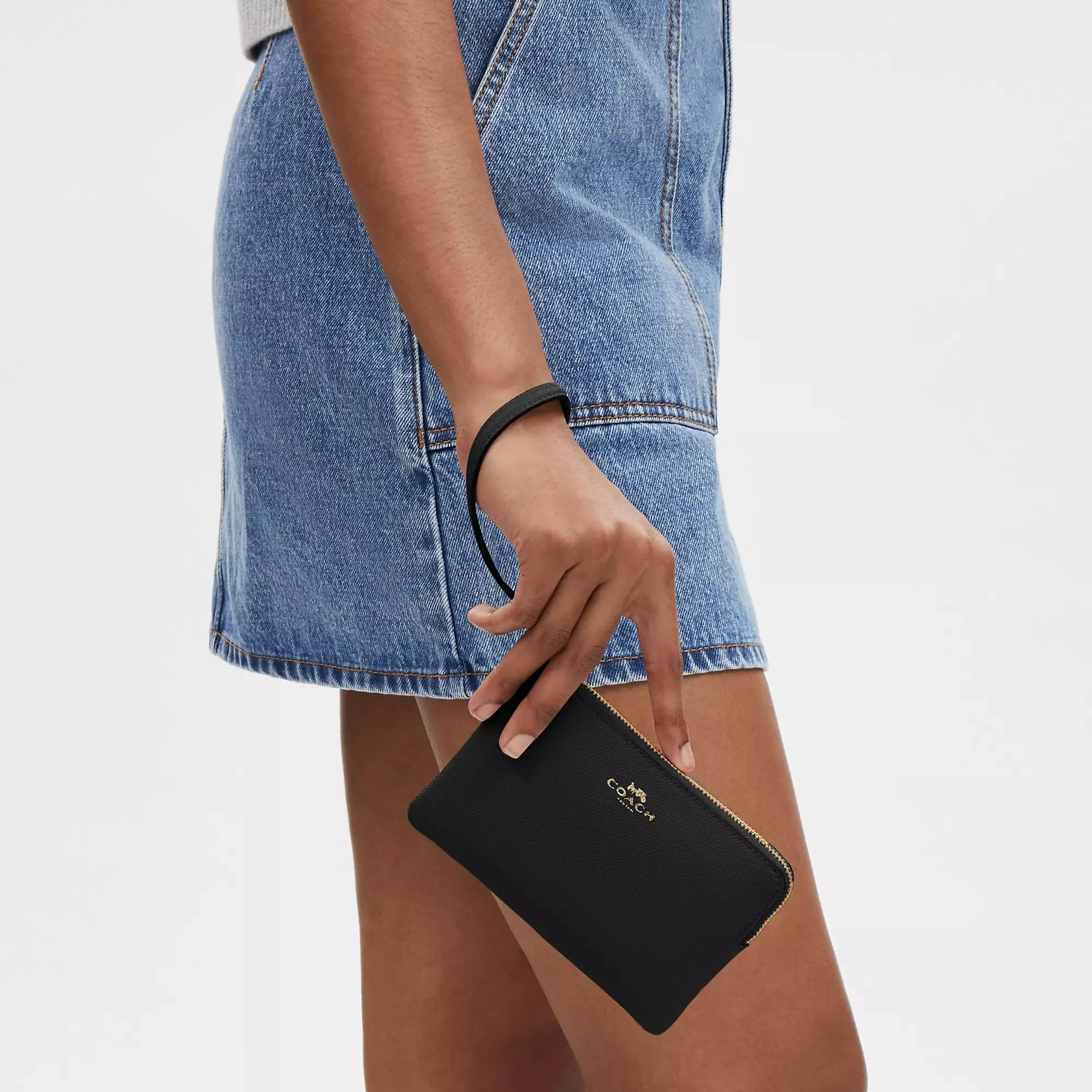 Coach Outlet Corner Zip Wristlet