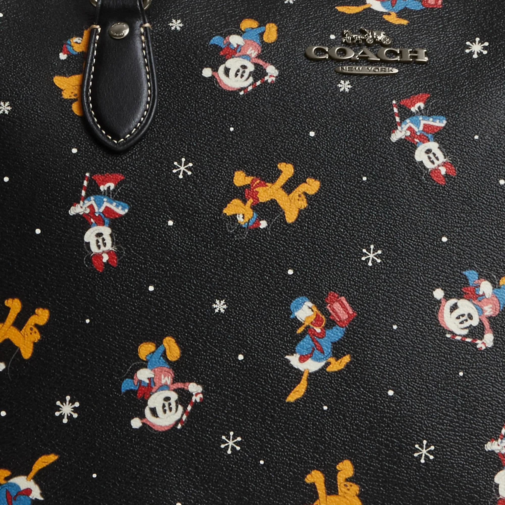 Coach Outlet Disney X Coach Gallery Tote With Holiday Print
