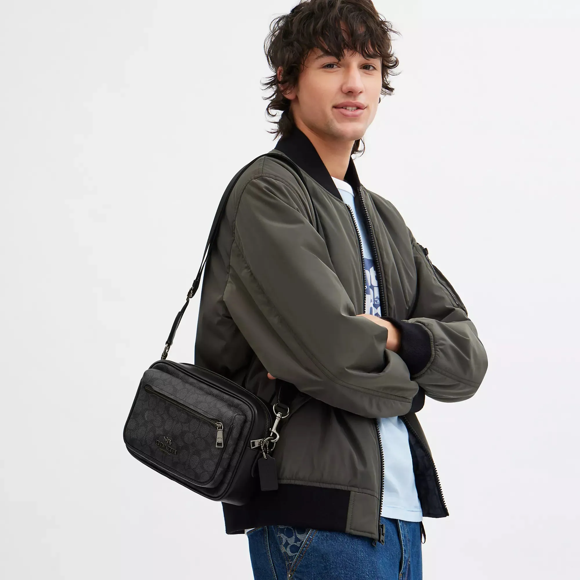 Coach Outlet Elias Crossbody In Signature Canvas