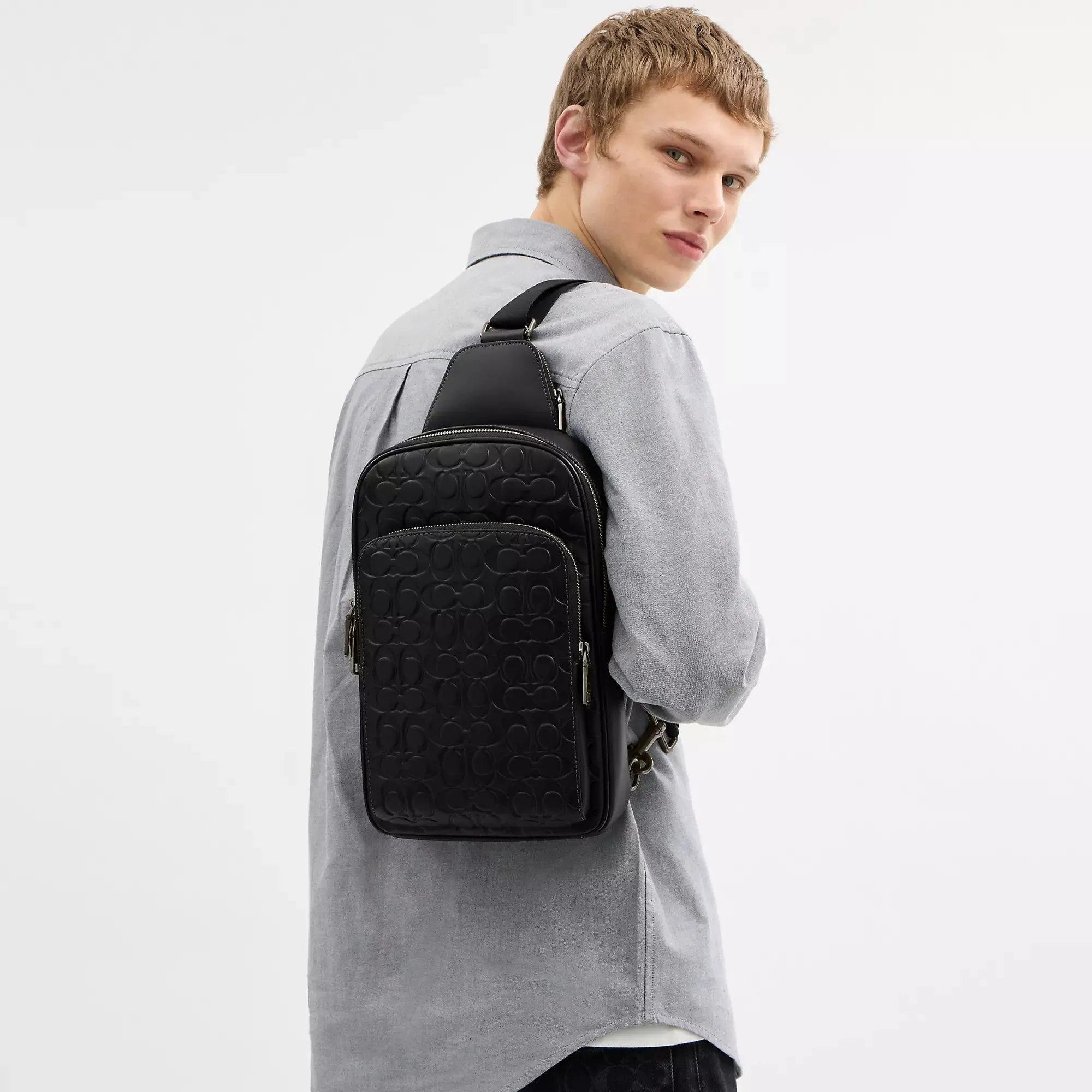 Coach Outlet Ethan Pack In Signature Leather