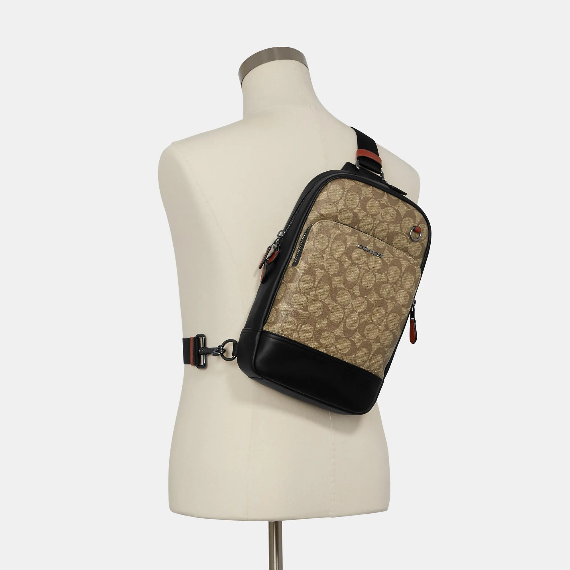 Coach Outlet Graham Pack In Colorblock Signature Canvas