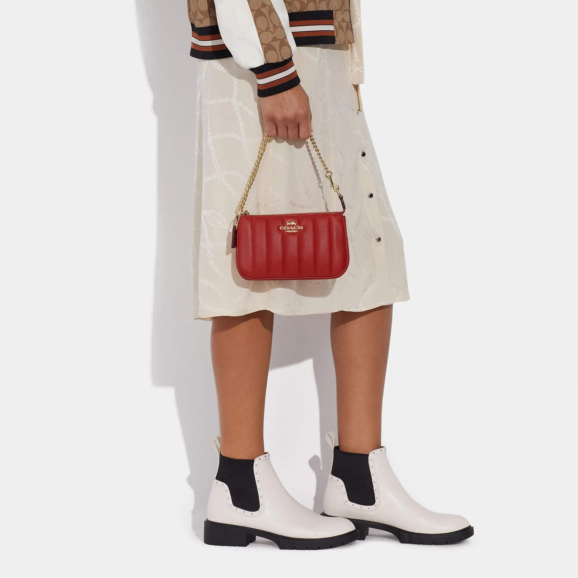 Coach Outlet Nolita 19 With Chain With Linear Quilting