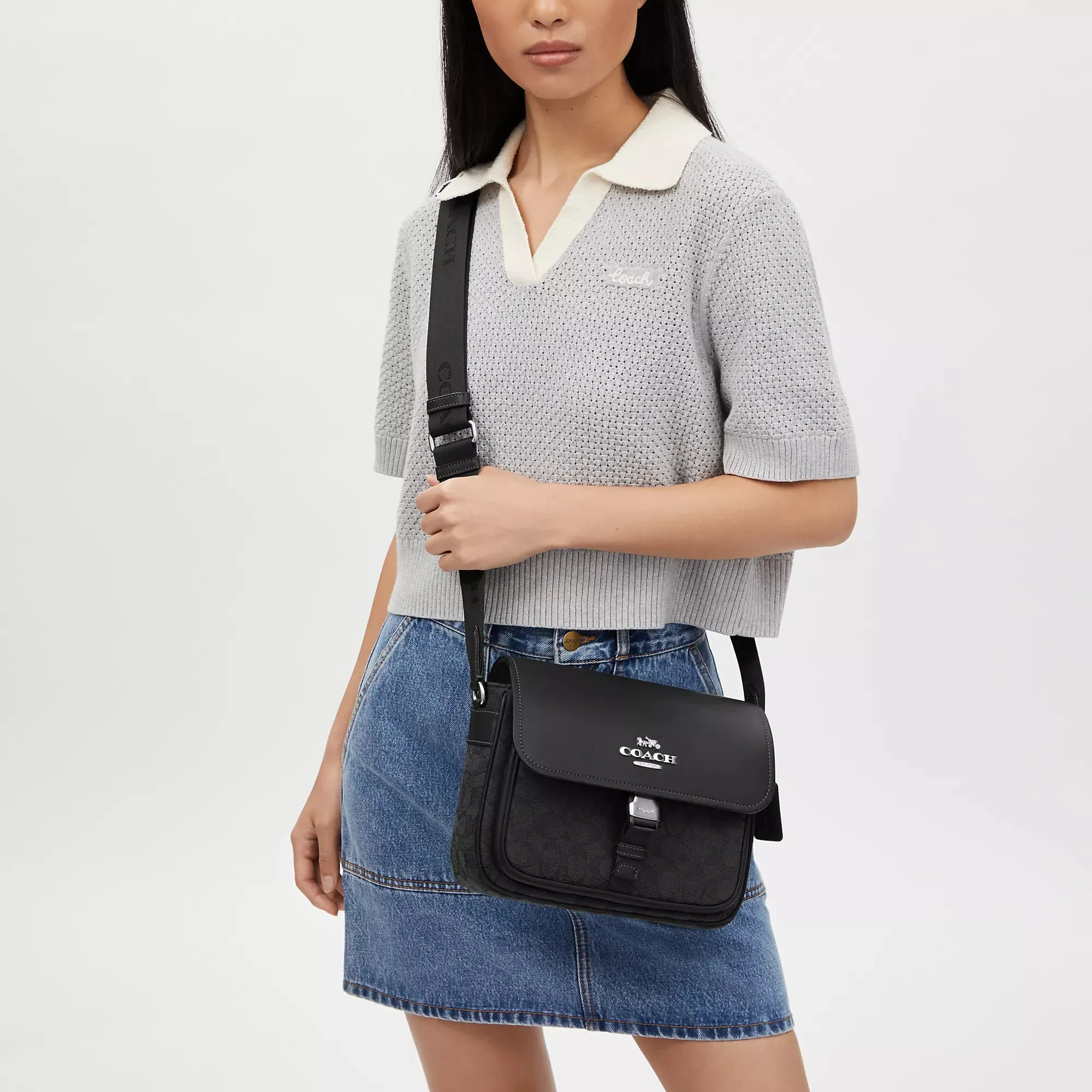 Coach Outlet Pace Messenger Bag In Signature Jacquard