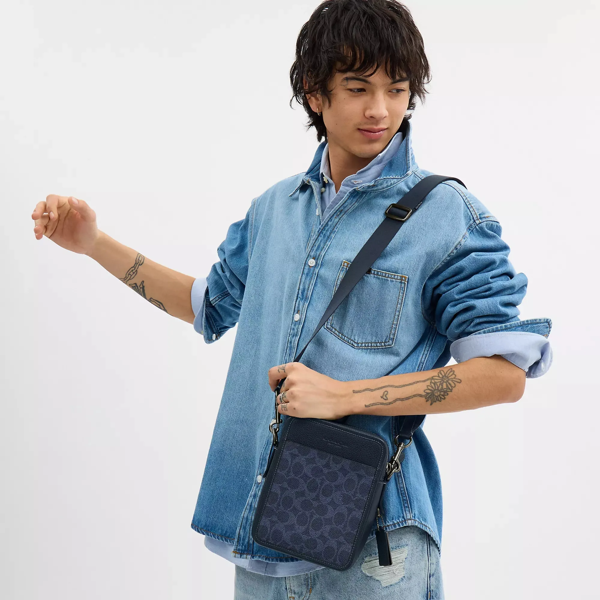 Coach Outlet Sullivan Crossbody In Signature Canvas