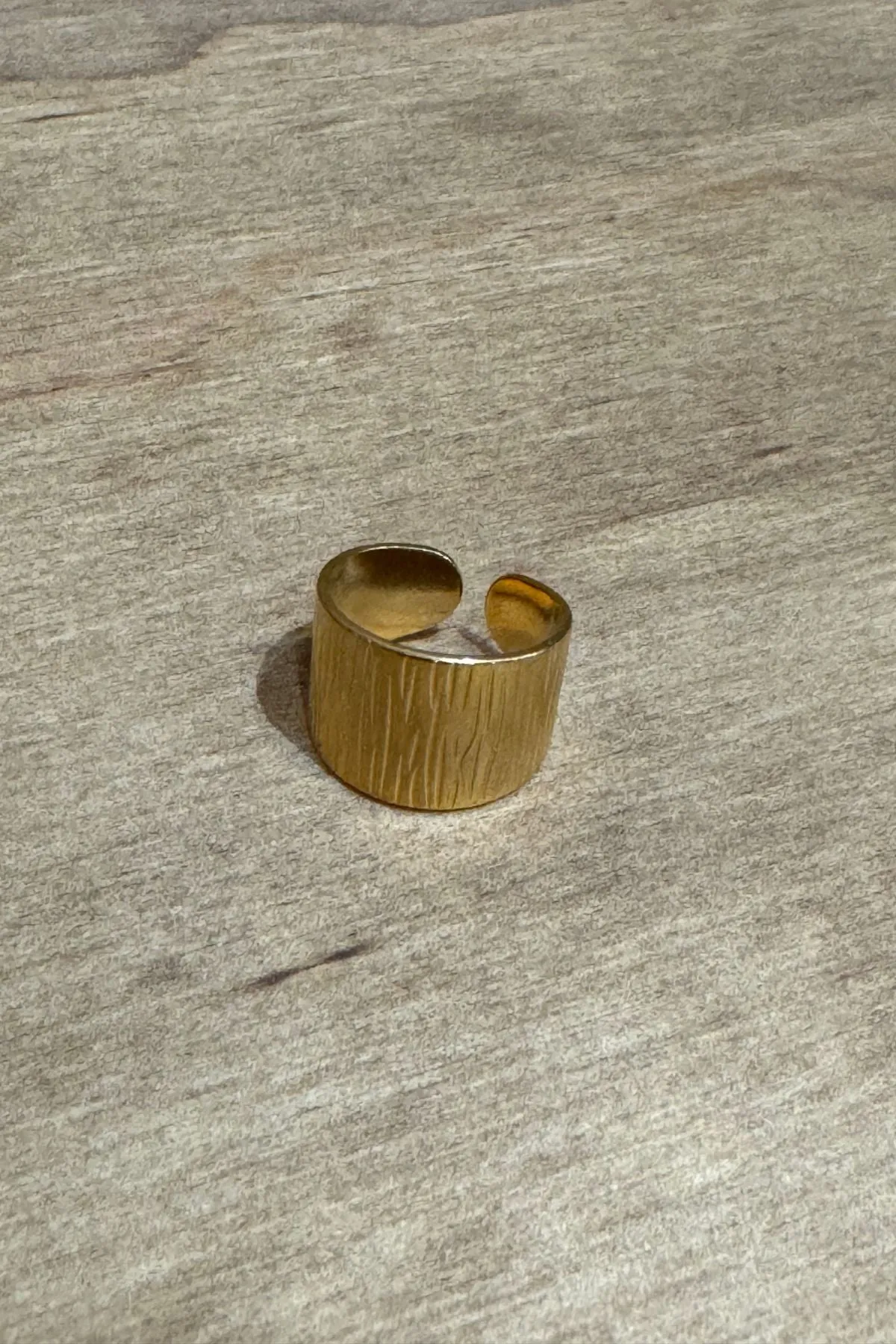 Wide Band MN567 Open Ring - Gold